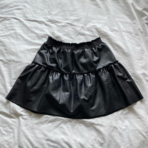 Laundry by Shelli Segal Faux Leather Skirt - Picture 1 of 4